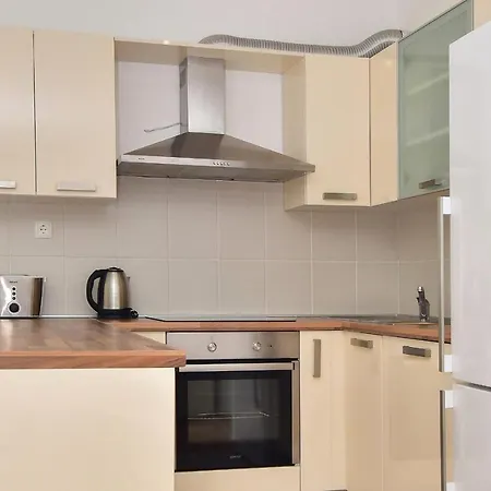 Sunshine Apartment